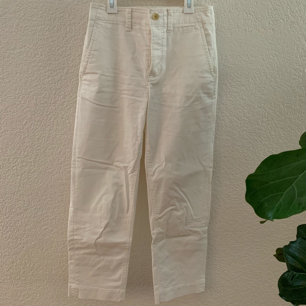 EVERLANE Lightweight Relaxed Chinos